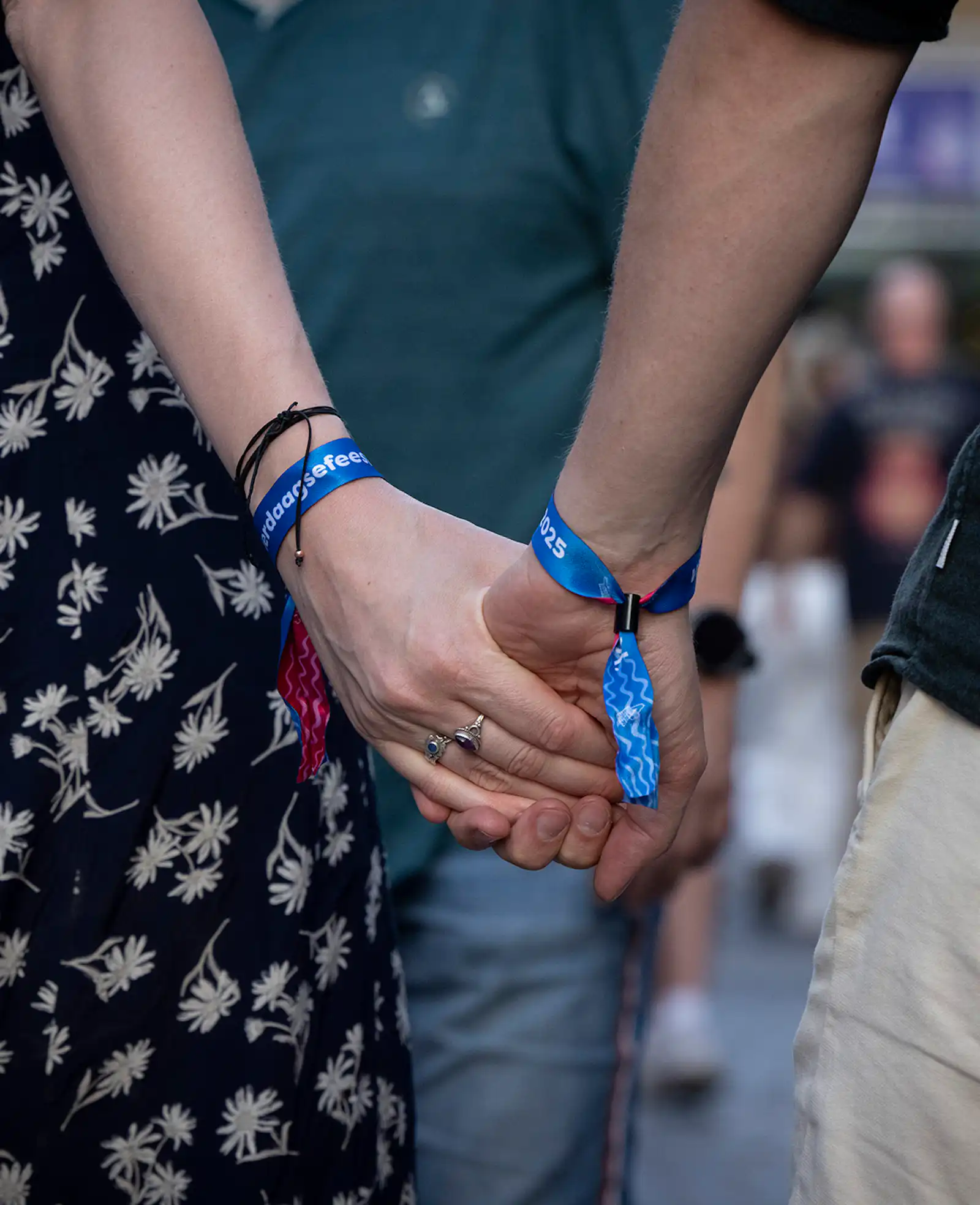 12 07 2025 Vierdaagsefeesten Bart Nijs polsbandjes 3