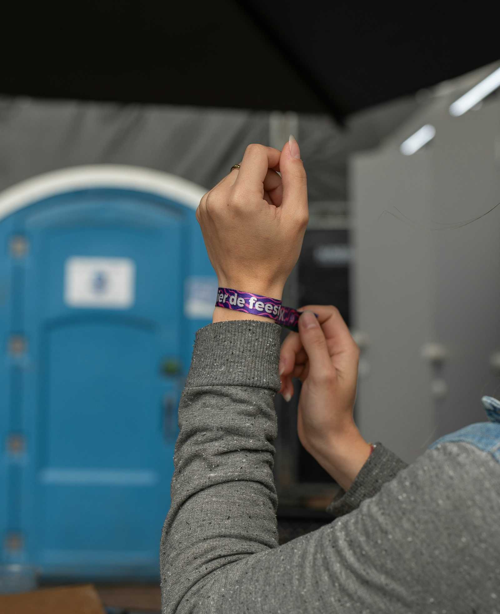 13 07 2024 vierdaagsefeesten Jan Willem Polsbandje toilet