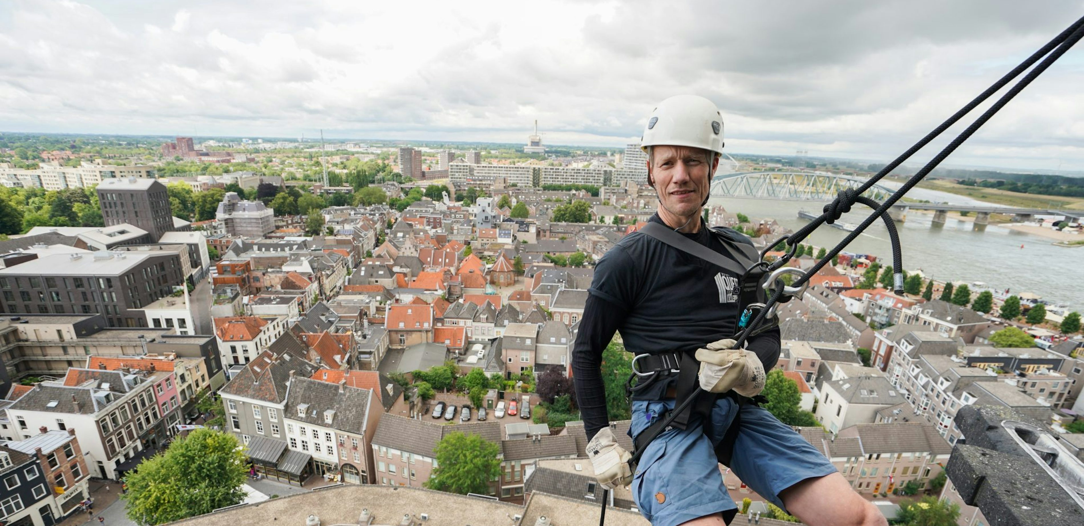14 07 2019 Abseilen Stevenstoren Jan Willem de Venster 5 1