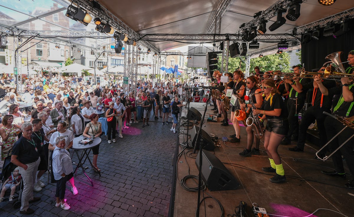 150723 Vierdaagsefeesten J Wde Venster 01147