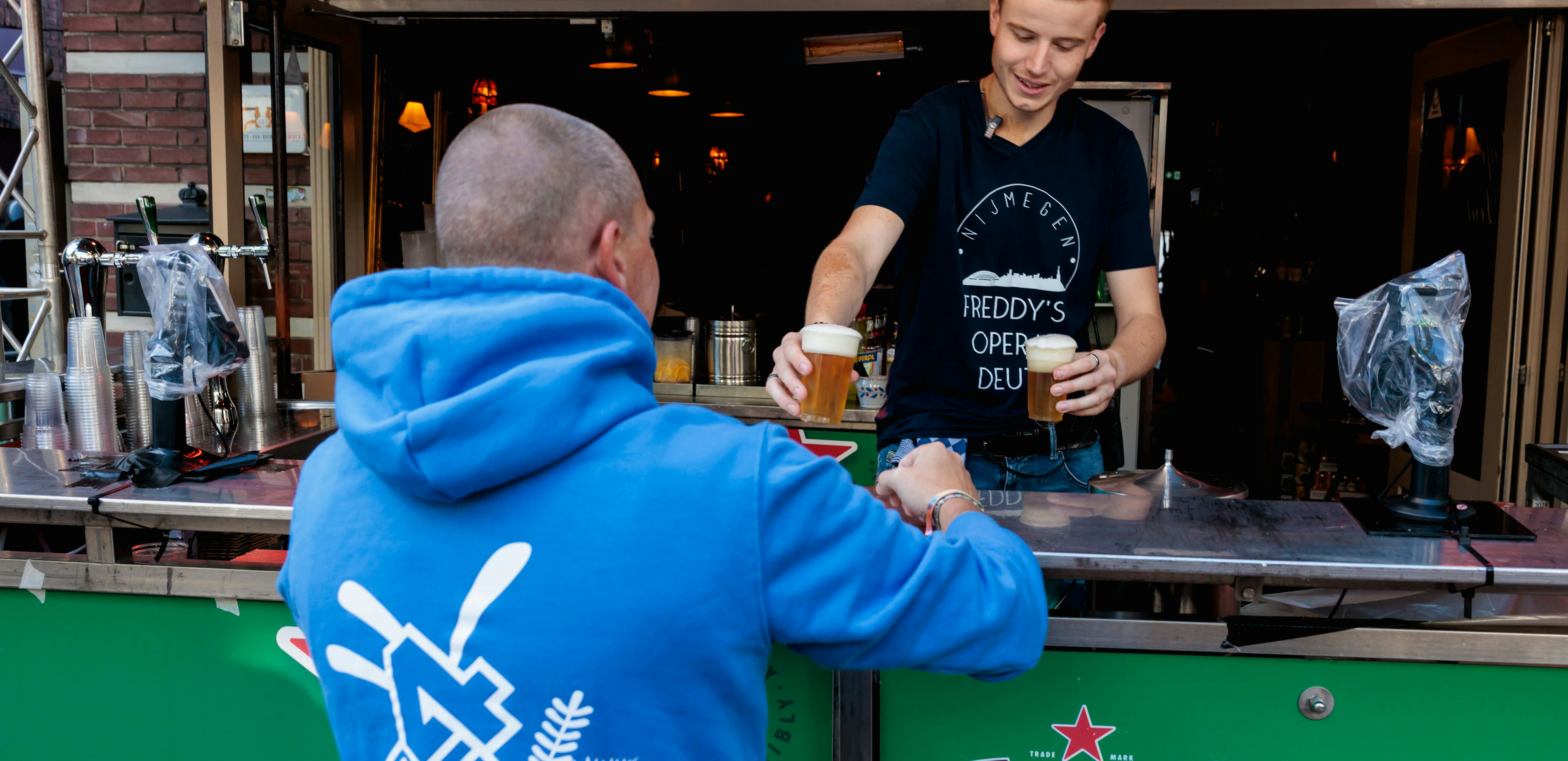 17 07 2023 Vierdaagsefeesten Merchandise Marcel Krijgman 1 kopie