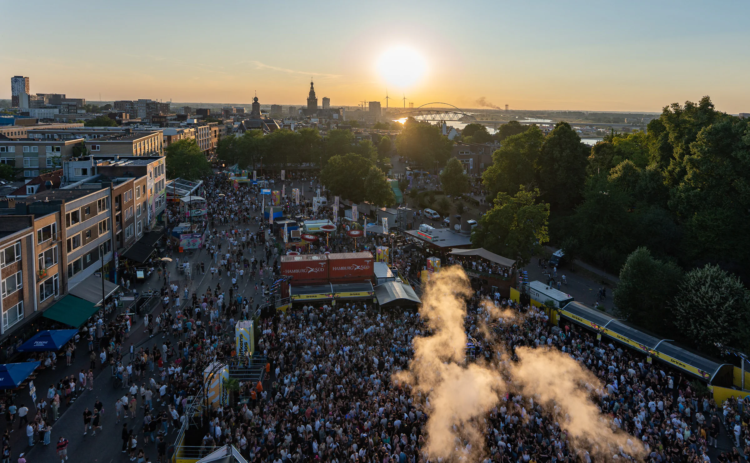 18 07 2025 2102 Vierdaagsefeesten Jan Willemde Venster 055 drone