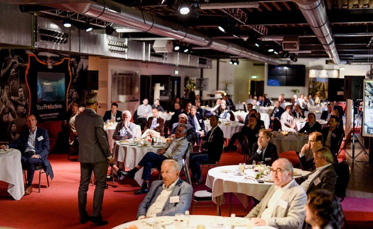 ACBN Ambassador 40 CA1 2286 Bjorn en zaal 1024x684