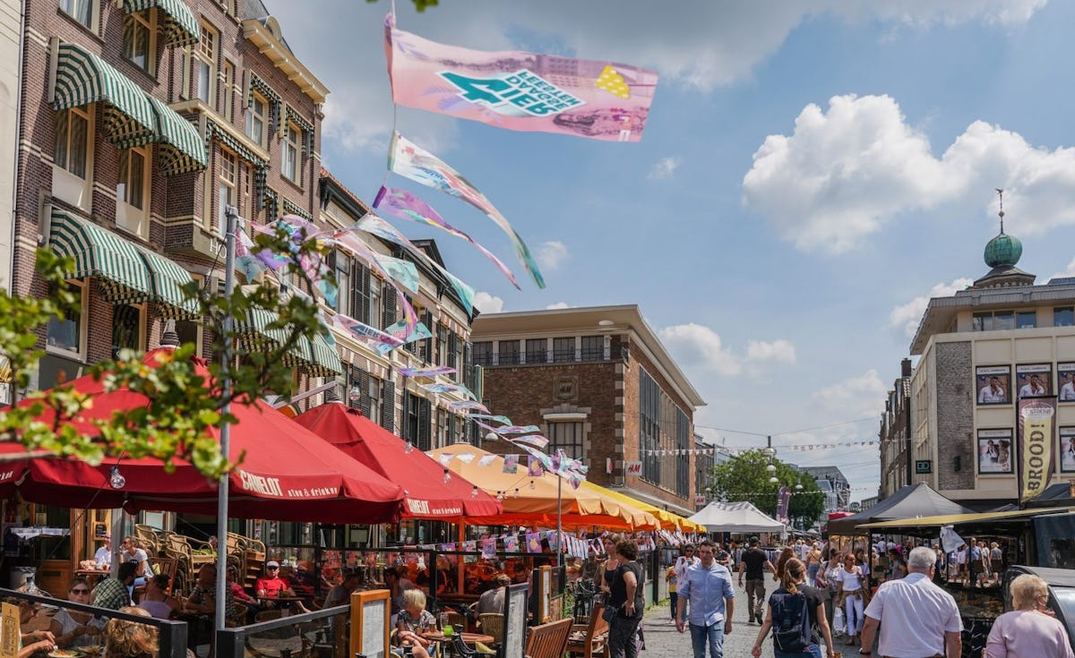 Grote Markt Vierdaagsefeesten2020 Jan Willem de Venster 1 e1610446115231
