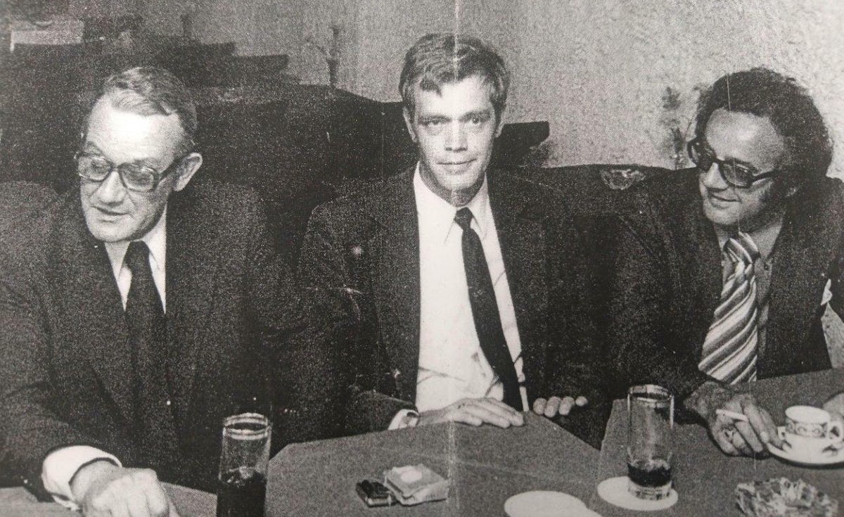 V l n r Nico Grijpink Charles de Mari en John Bertine organisatoren van de eerste Zomerfeesten