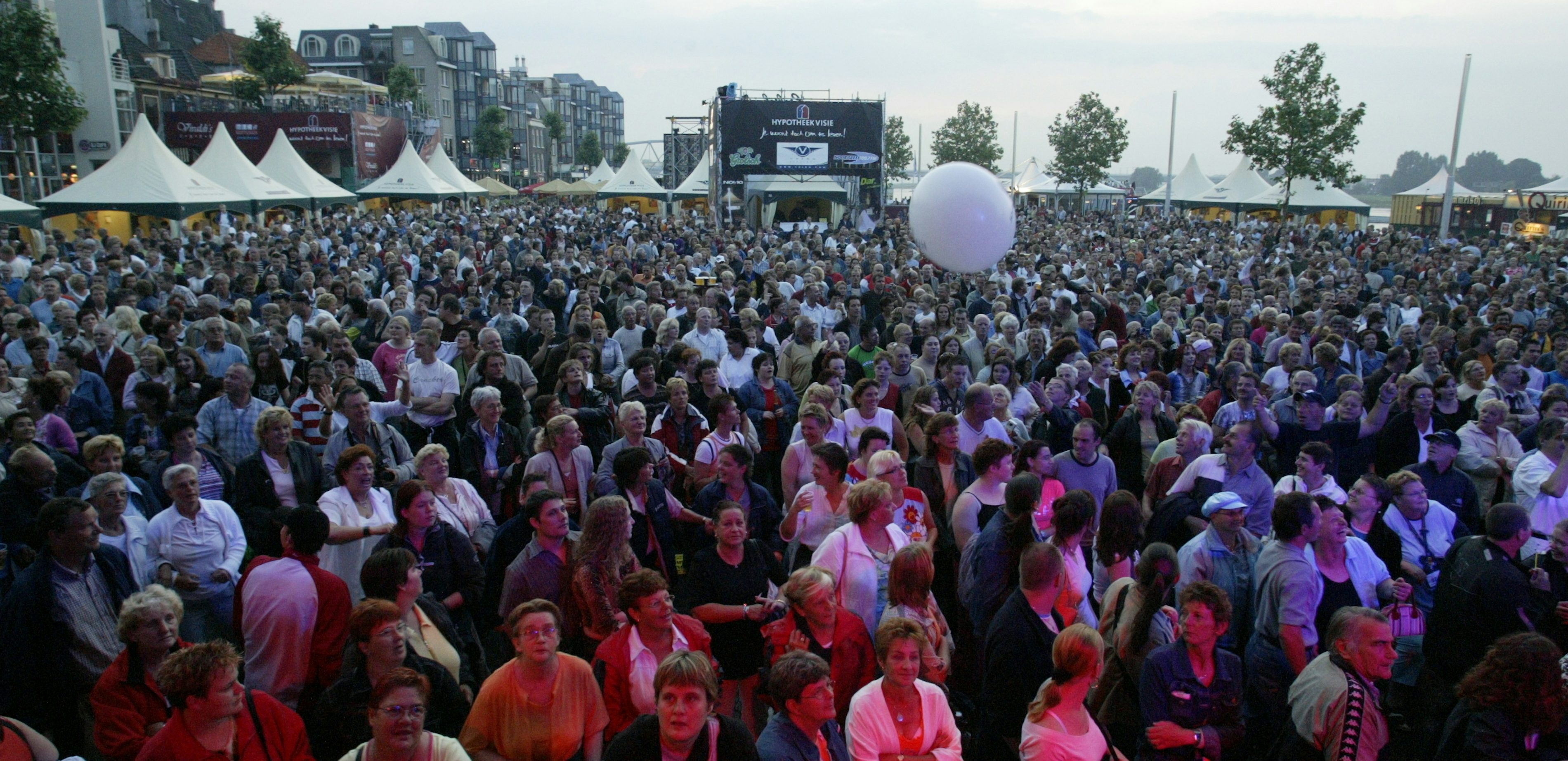 Afbeeldingen VDF 2004 1 091