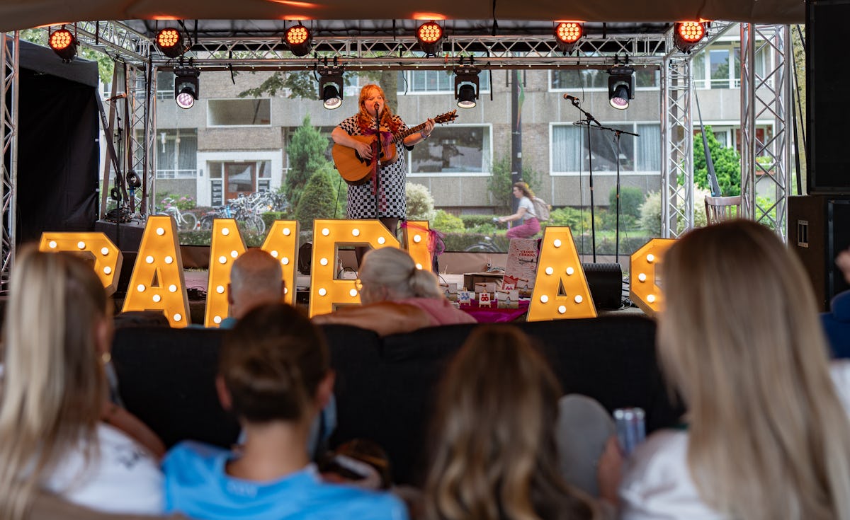 15 07 2024 vierdaagsefeesten Ramblas JW de Venster JWC03870