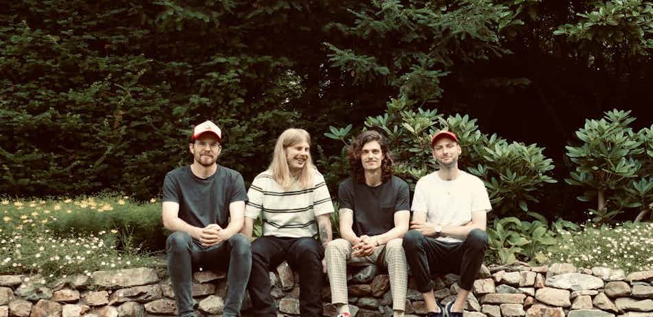 Placeholder for 2 Elephant artwork photo by José van der Weide