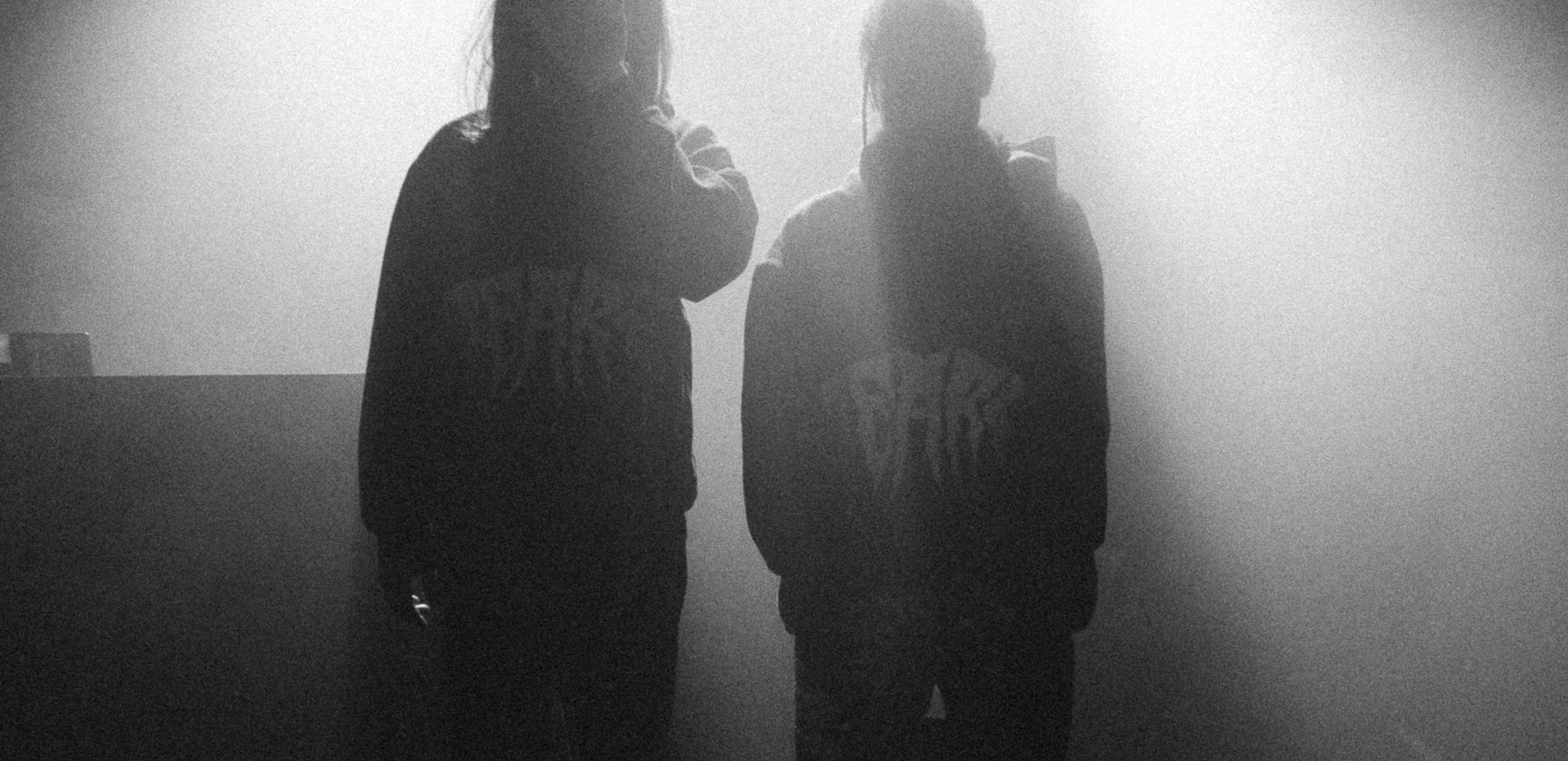 20230429 KCS Handsup BLX008