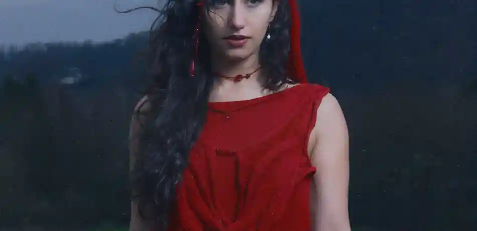 Placeholder for Naaz press pic 2 by Mike Jurriën