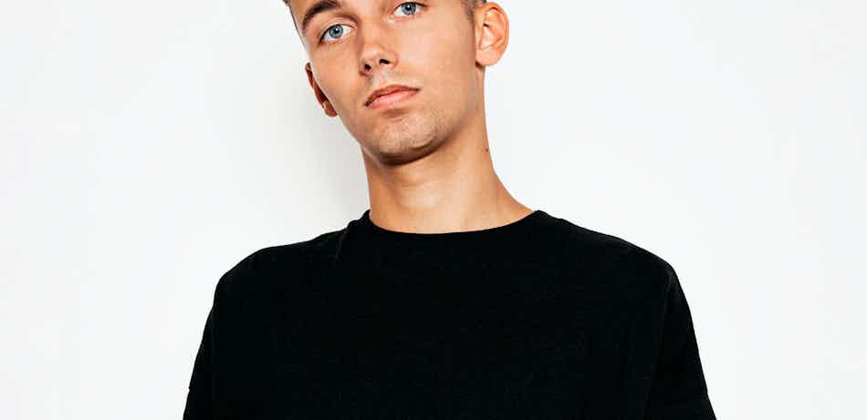 Placeholder for Press Pic We Damnz 2000x2000