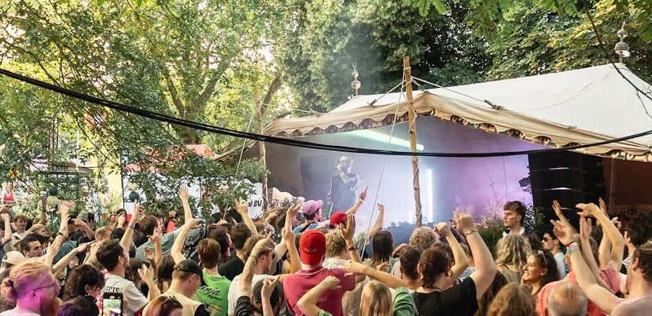 Placeholder for Snap Insta to 469517391 17986518350758285 4338937749358980880 n